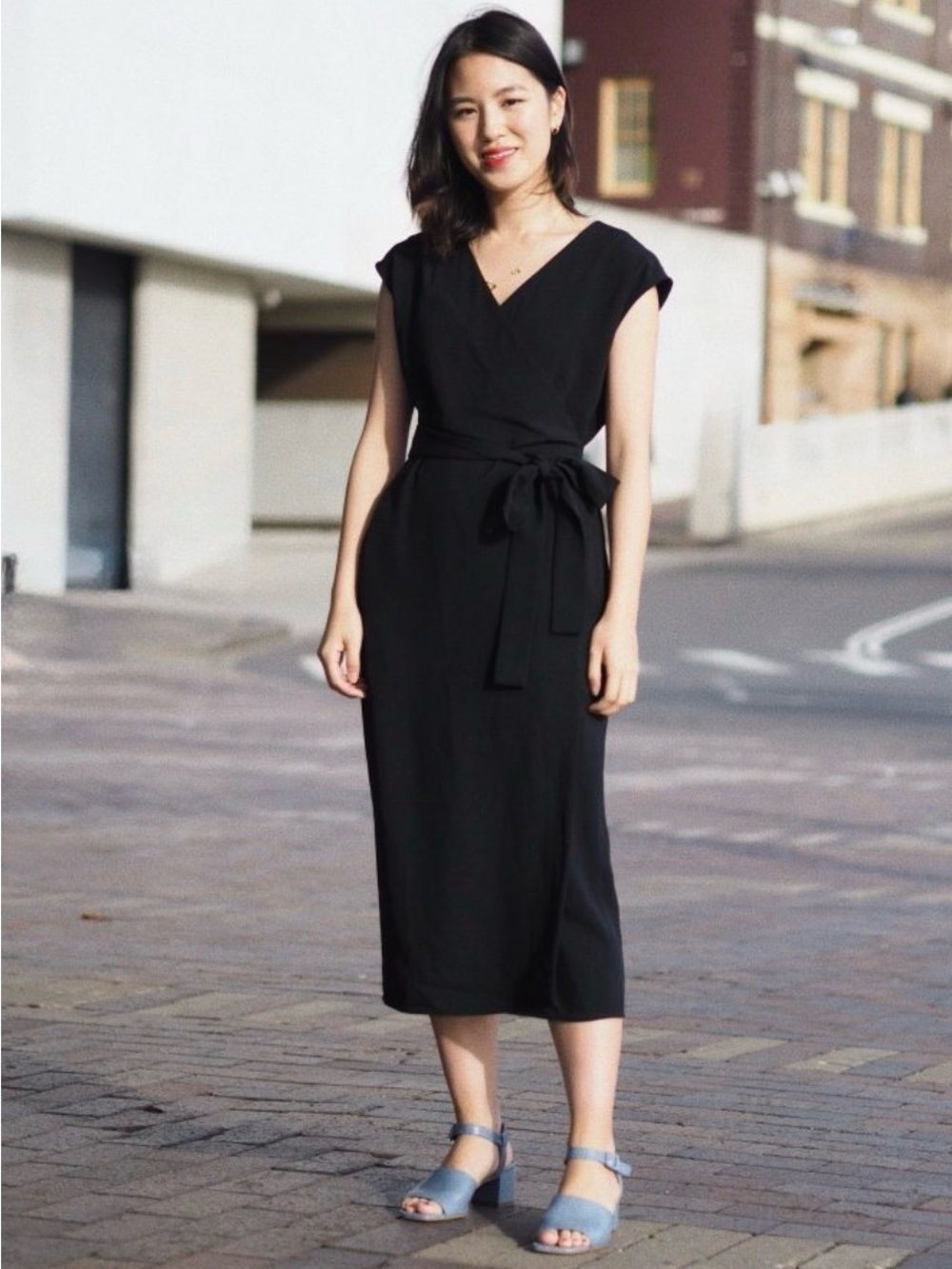 Everlane Women’s Black Japanese Goweave Wrap Midi Dress- Size 2